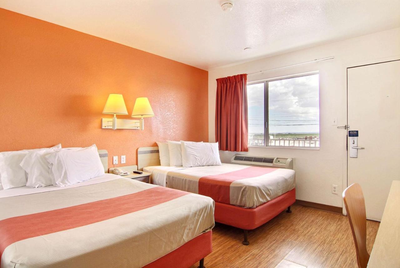 Motel 6-Fort Stockton, Tx Εξωτερικό φωτογραφία